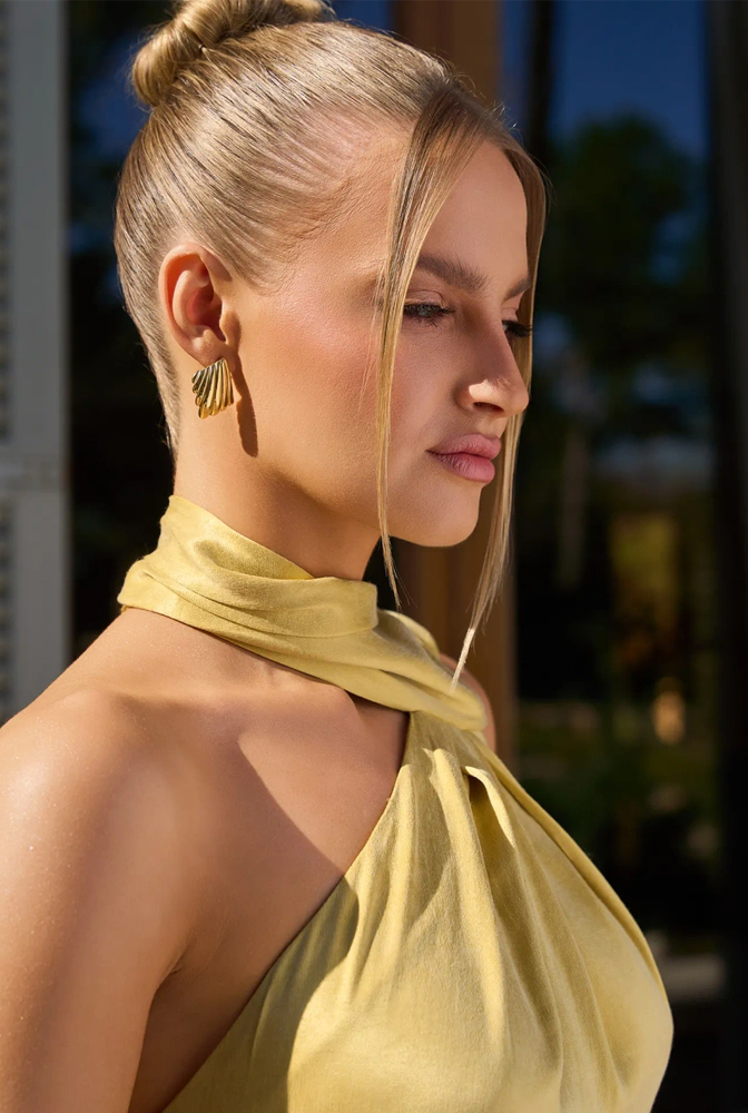 Jak sladit doplňky k letním šatům – stylové inspirace