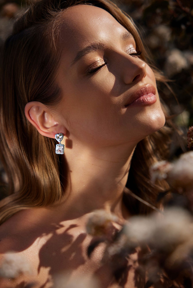 Shin - Postříbřené náušnice ve tvaru srdce