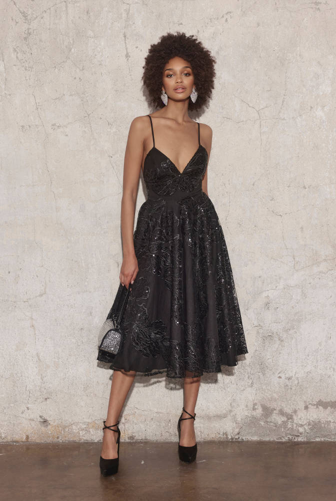 Lynn - půvabné krajkové midi