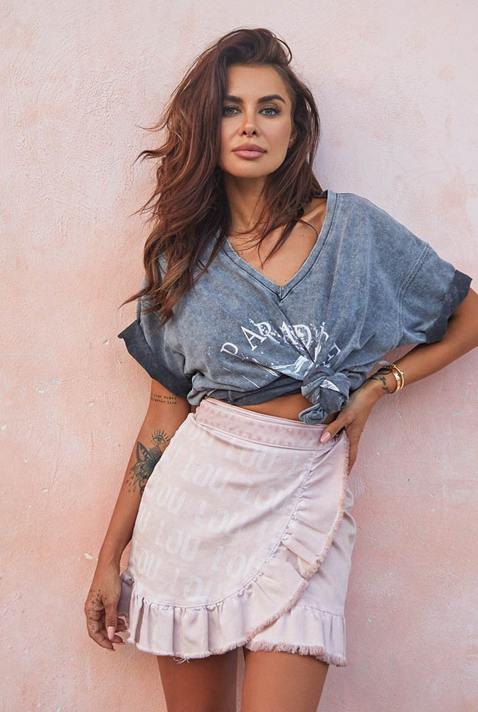 Danica - pudrová sukně s decentním designem loga