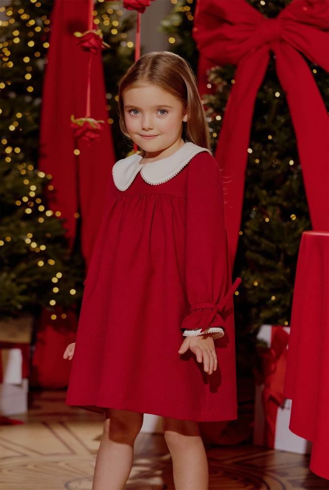 Majka - červené dětské šaty s límečkem
