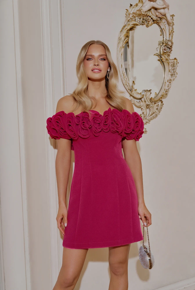 Graft - růžové mini šaty s květinovou výzdobou